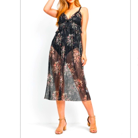 Black floral sheer strappy V-neck ruffle open back overlay midi dress. Pretty!🌸 - Picture 2 of 16